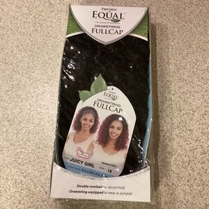 FreeTress Equal Juicy Girl Half Wig! Color 1B
